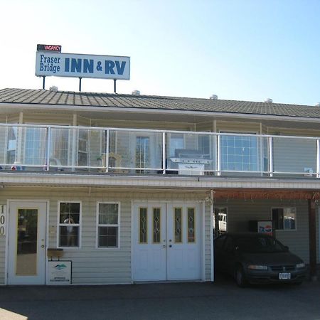 Fraser Bridge Inn And Rv Park Quesnel Bagian luar foto